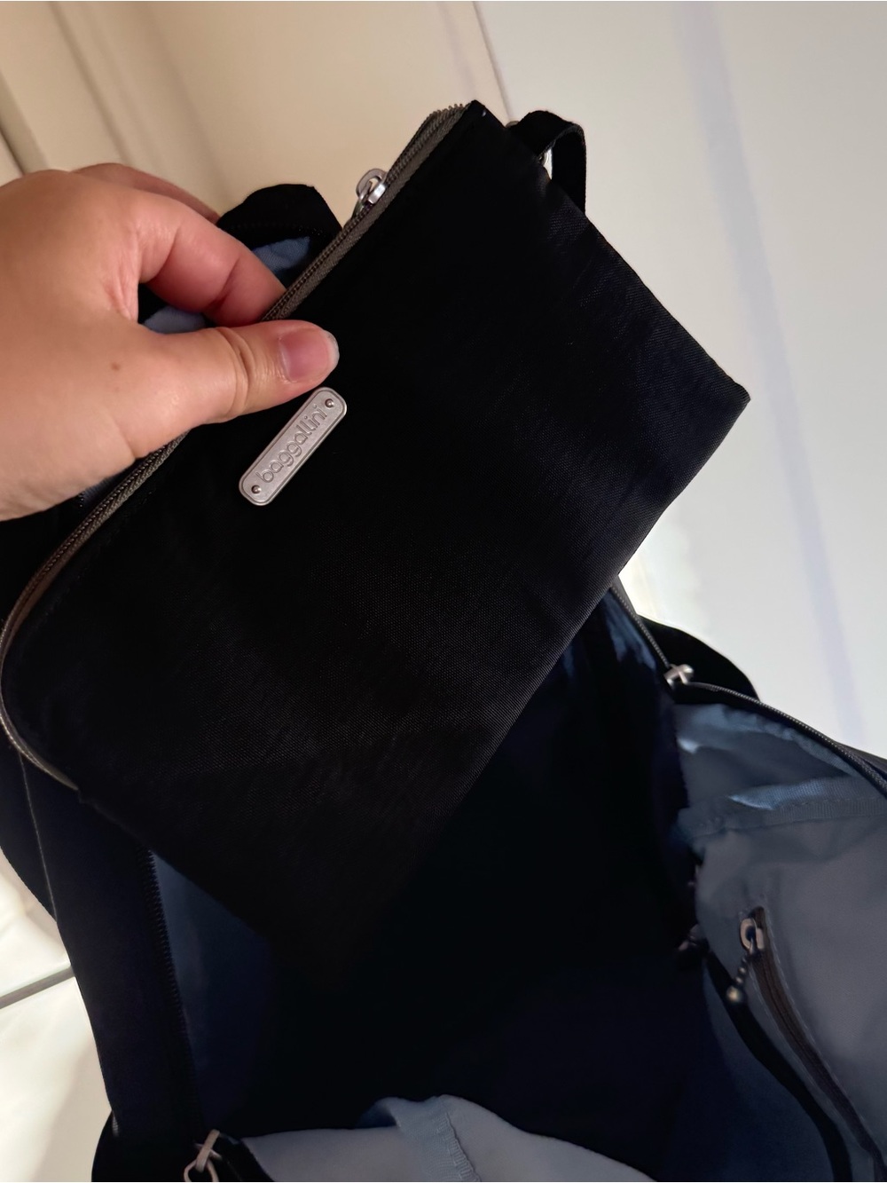 Baggallini Black Everyday Backpack with Front Zip Pocket - Picture 5 of 6